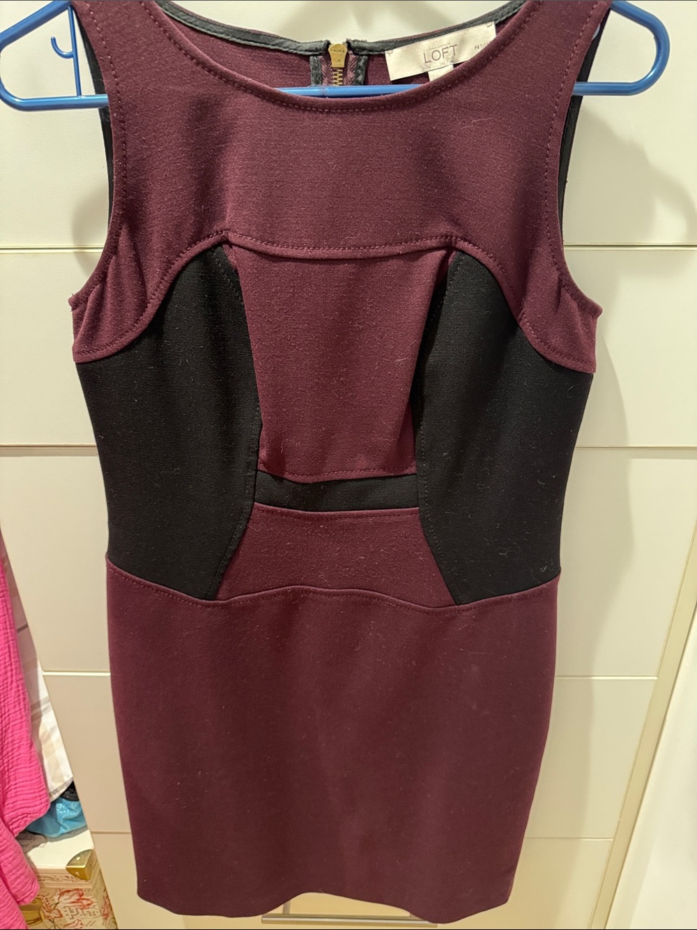 LOFT Burgundy and Black Sleeveless Sheath Dress